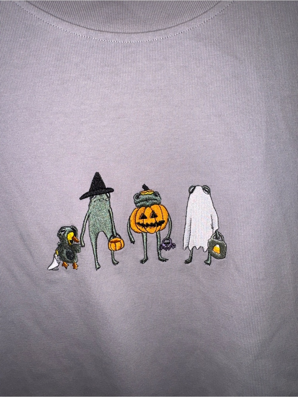 Unisex Halloween FROGS DOIN SH*T 🐸 Graphic Tee - Lilac